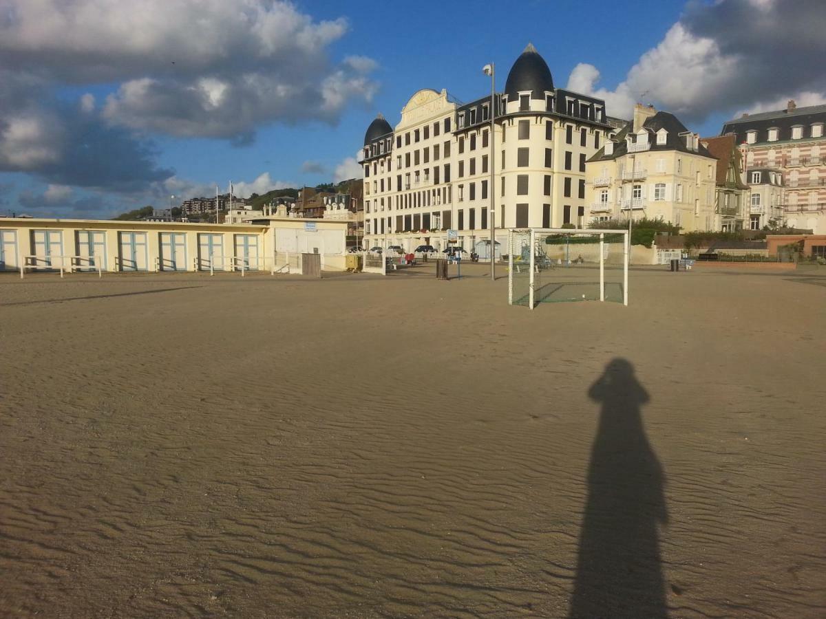 Chez Coco, 7 Persons, Triangle D'Or, Hypercentre Apartment Deauville Bagian luar foto